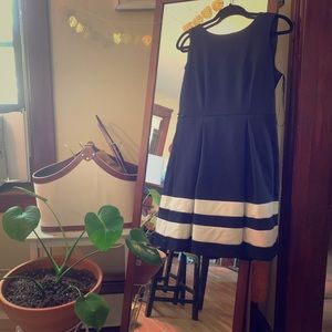 Calvin Klein sleeveless navy dress w- white stripe